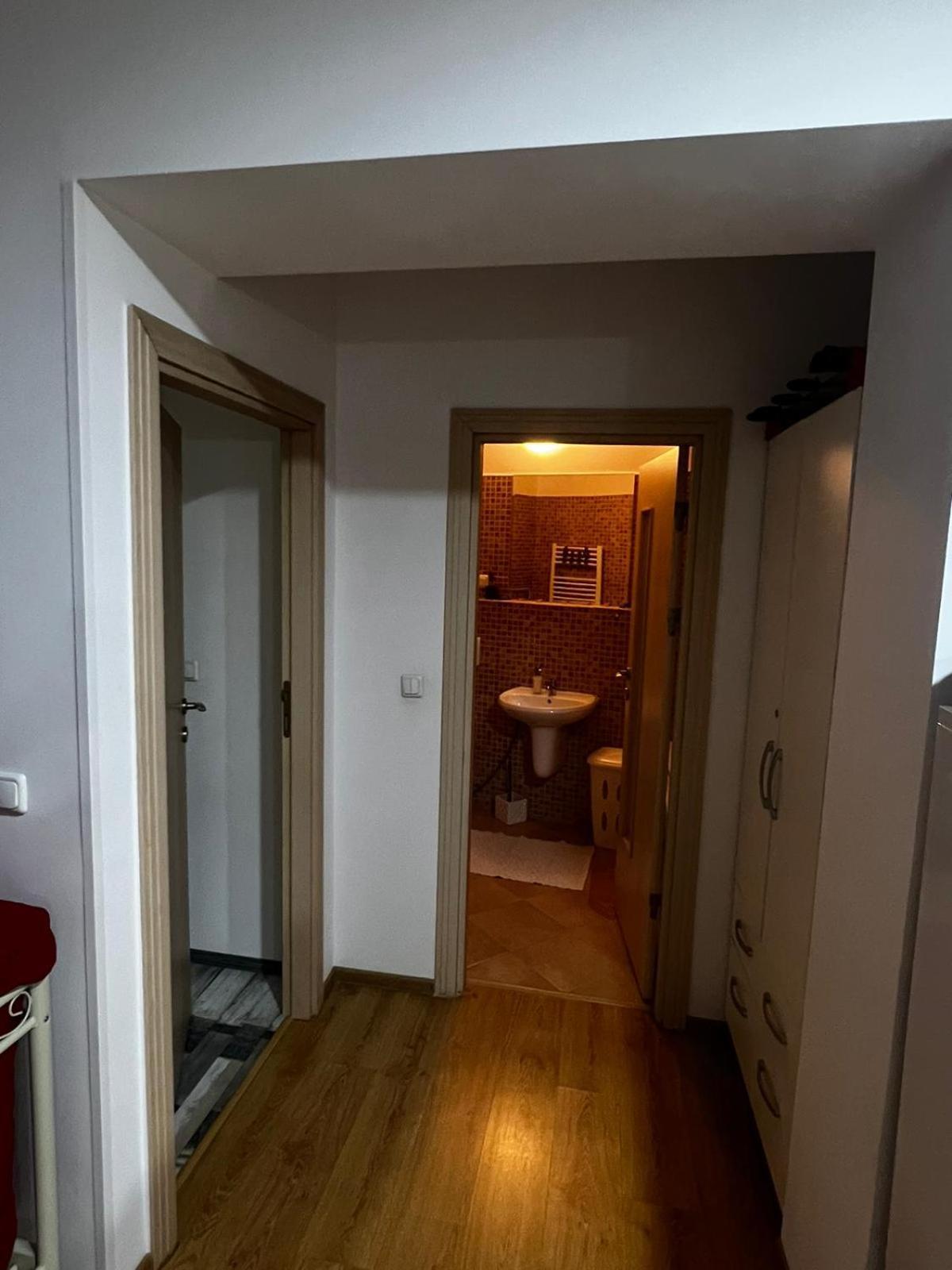 Apartament Ovo Sinaia Kültér fotó